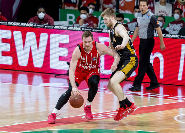 之间存在着 之间存在着